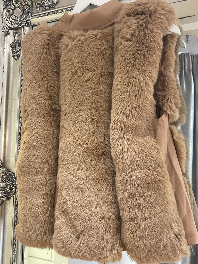 Amelia Faux Fur Gilet - Camel